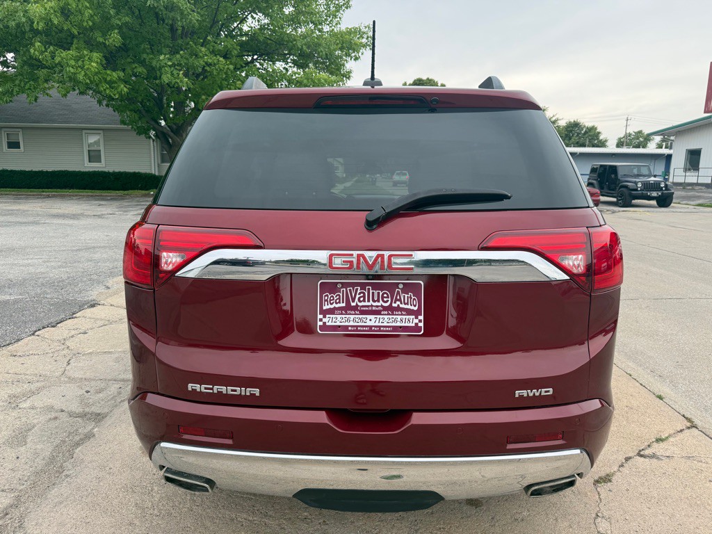 2017 GMC Acadia Image 4
