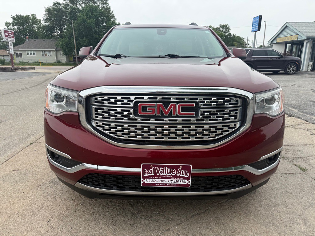 2017 GMC Acadia Image 8