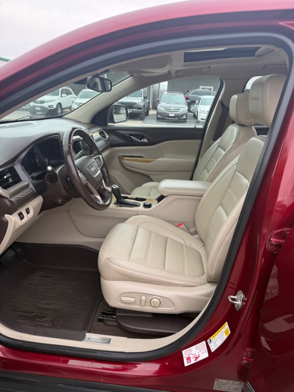 2017 GMC Acadia Image 12