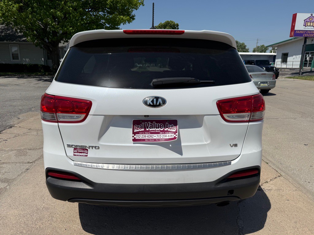 2016 Kia Sorento Image 4