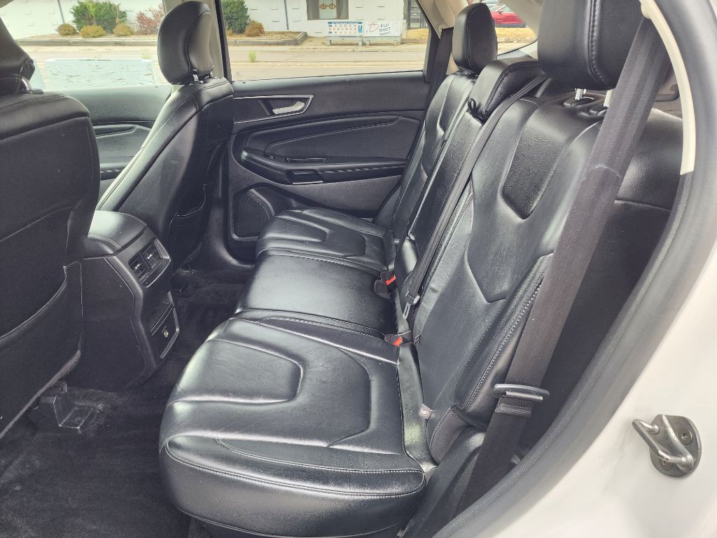 2015 Ford Edge Image 10