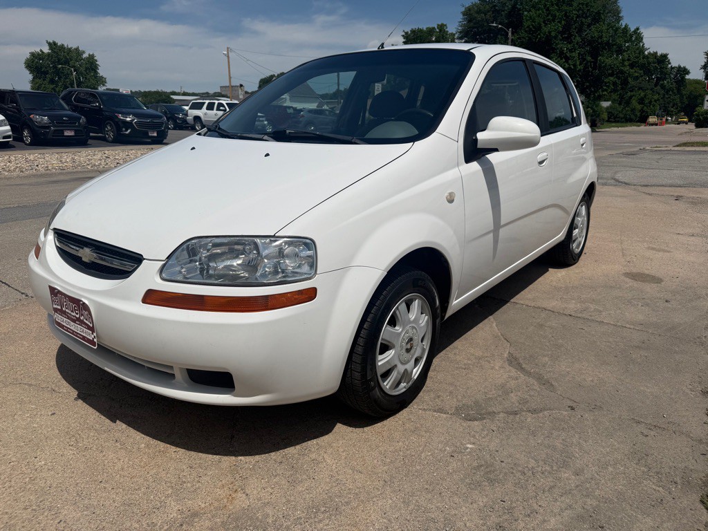 2005 Chevrolet Aveo Image 1