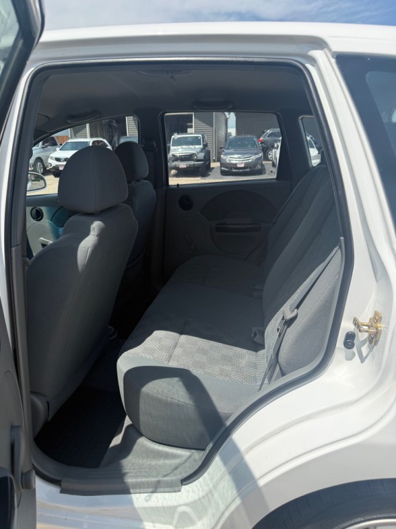 2005 Chevrolet Aveo Image 9