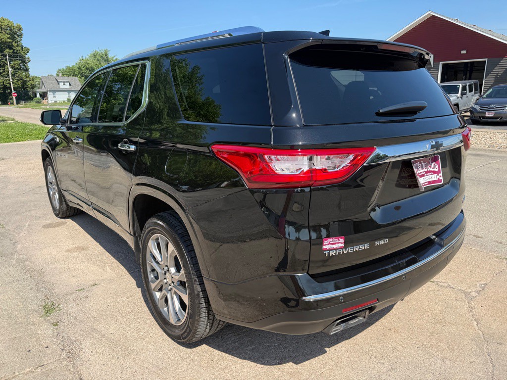 2018 Chevrolet Traverse Image 3