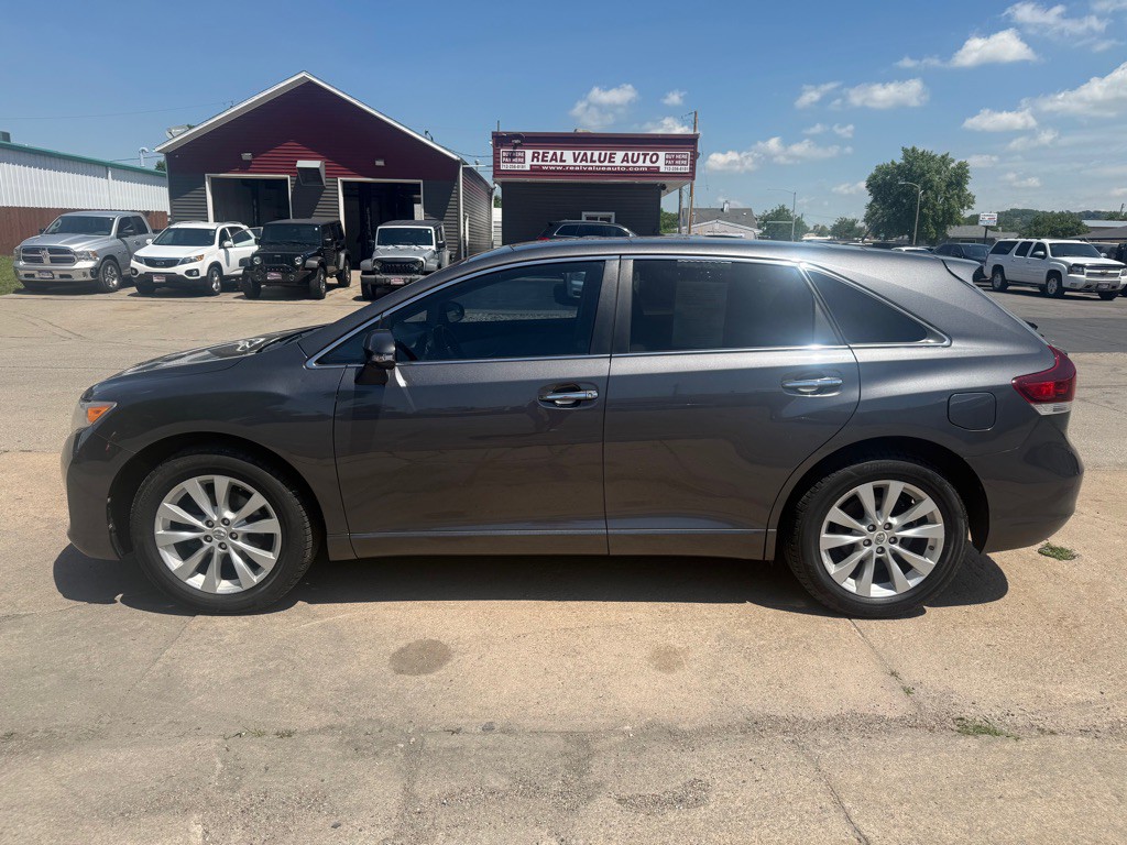 2013 Toyota Venza Image 2