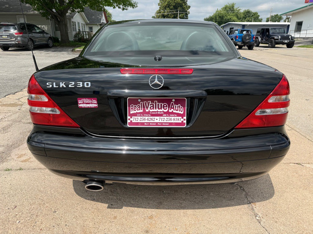 2001 Mercedes-Benz SLK-Class Image 4