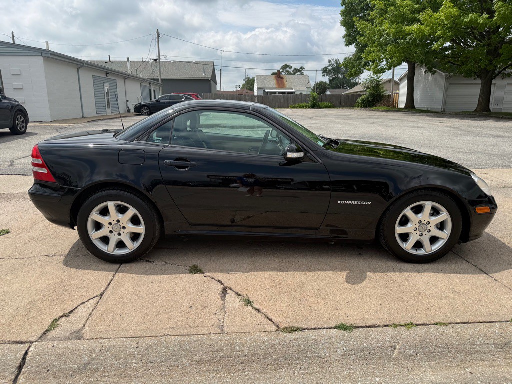 2001 Mercedes-Benz SLK-Class Image 6