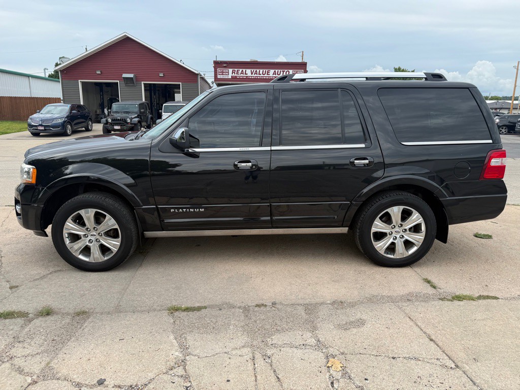 2015 Ford Expedition Image 2