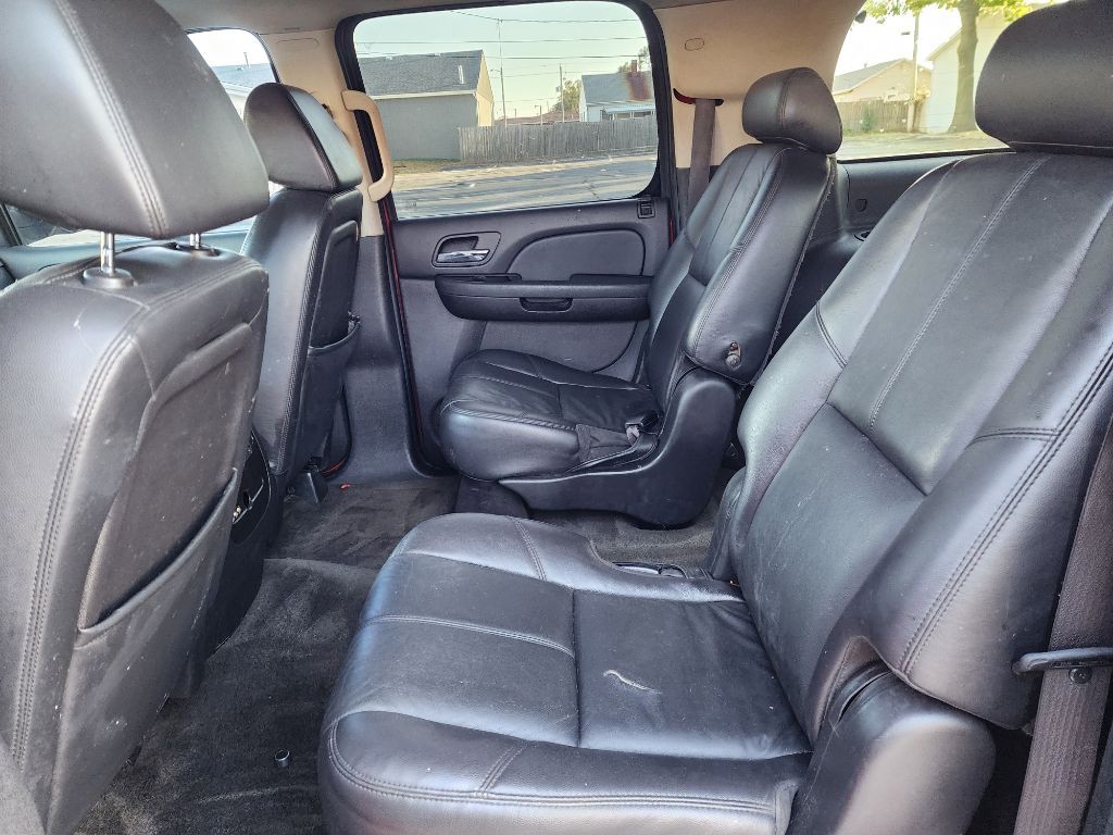 2008 GMC Yukon Image 11