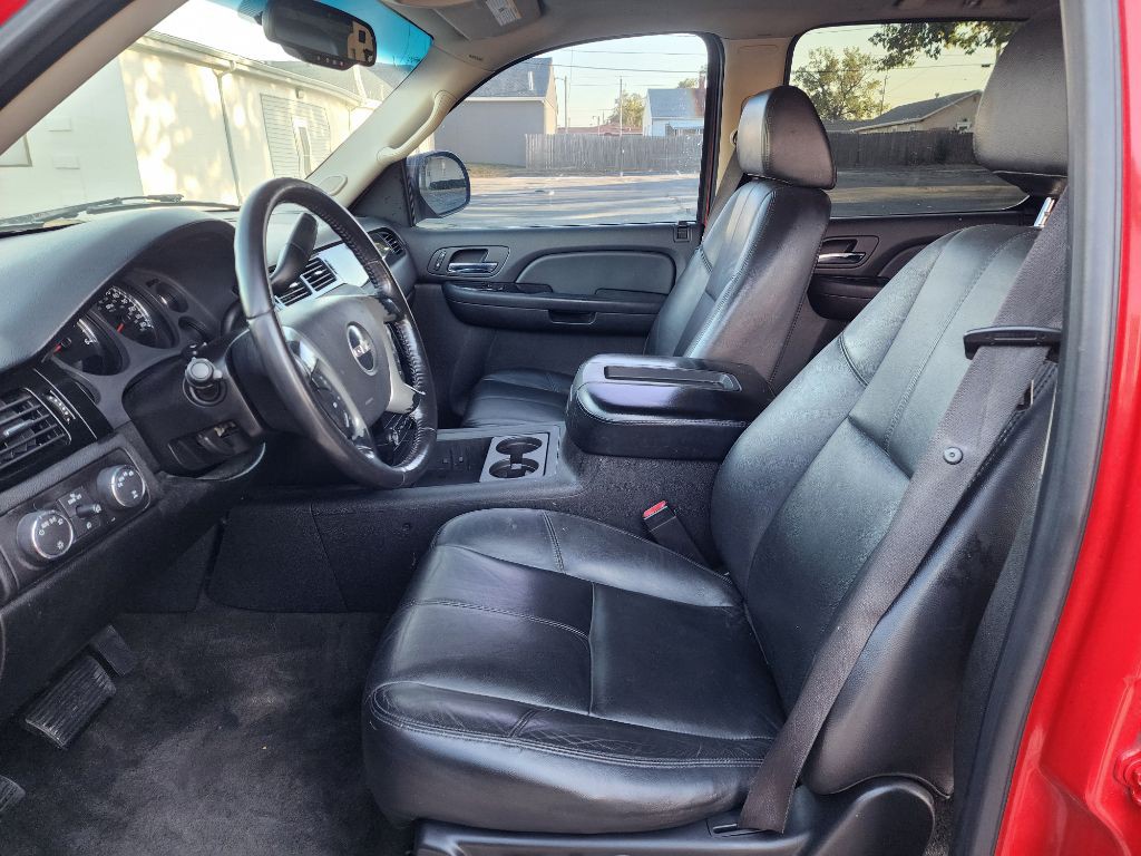 2008 GMC Yukon Image 12