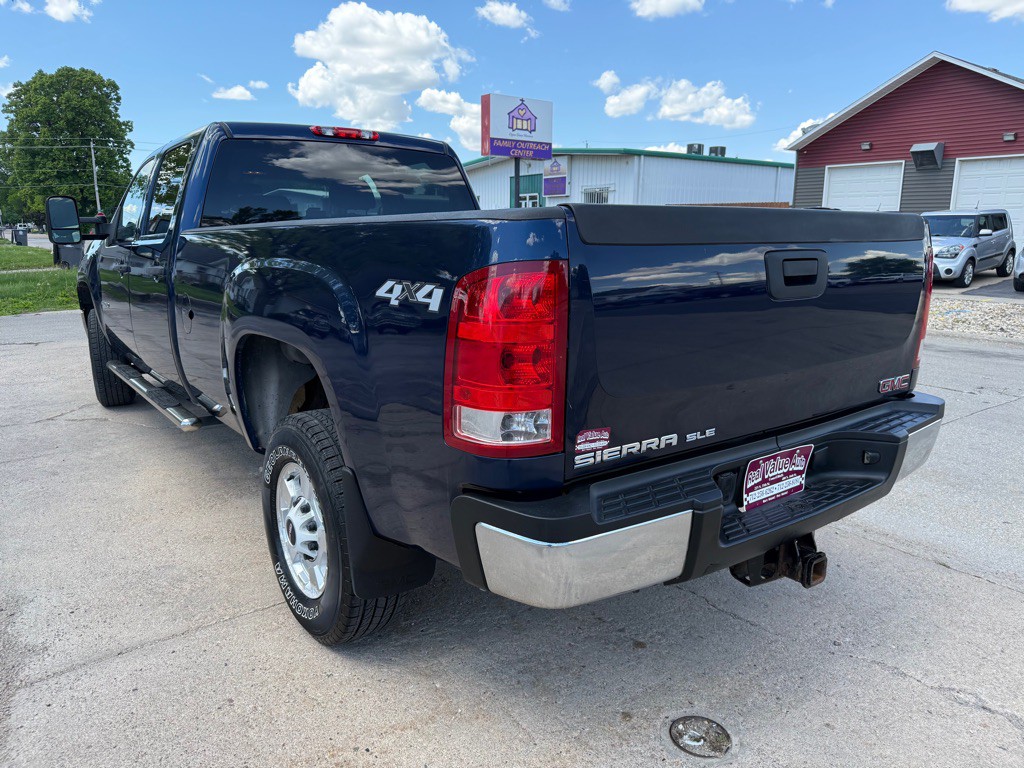 2011 GMC Sierra Image 3