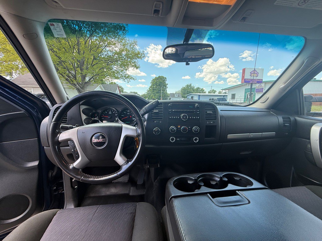 2011 GMC Sierra Image 11