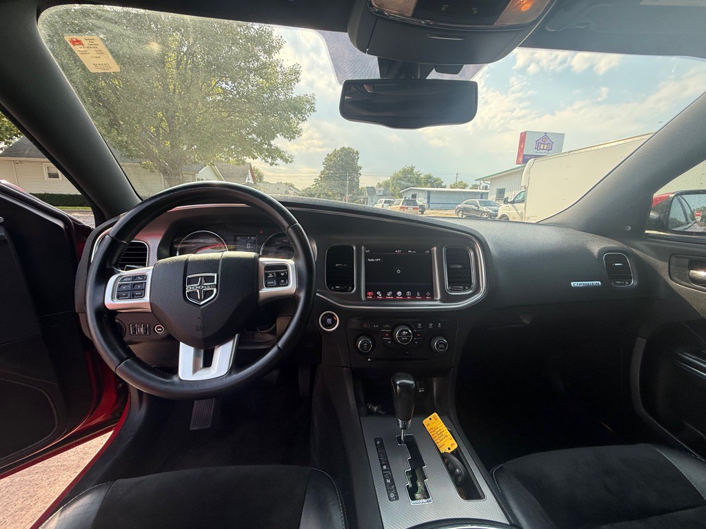 2011 Dodge Charger Image 11