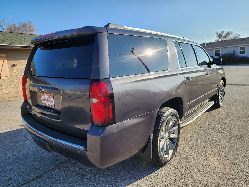 2016 Chevrolet Suburban Image 5
