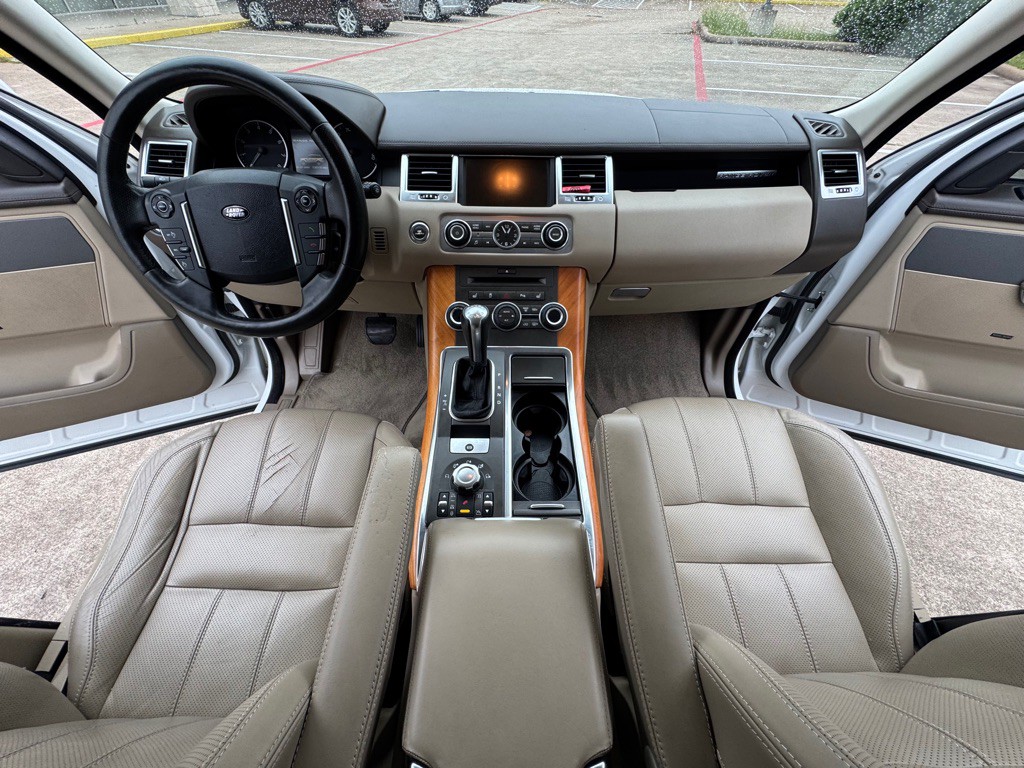 2011 Land Rover Range Rover Sport Image 12