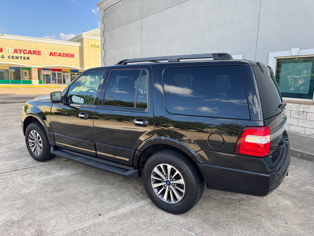 2017 Ford Expedition Image 7