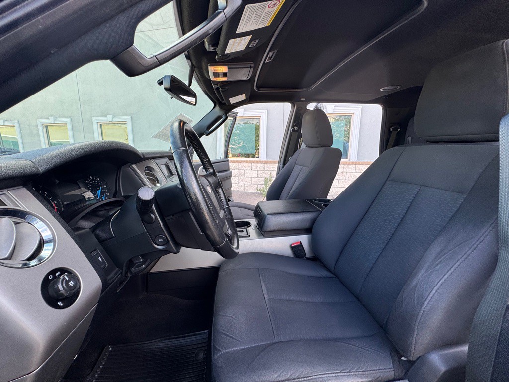 2017 Ford Expedition Image 8