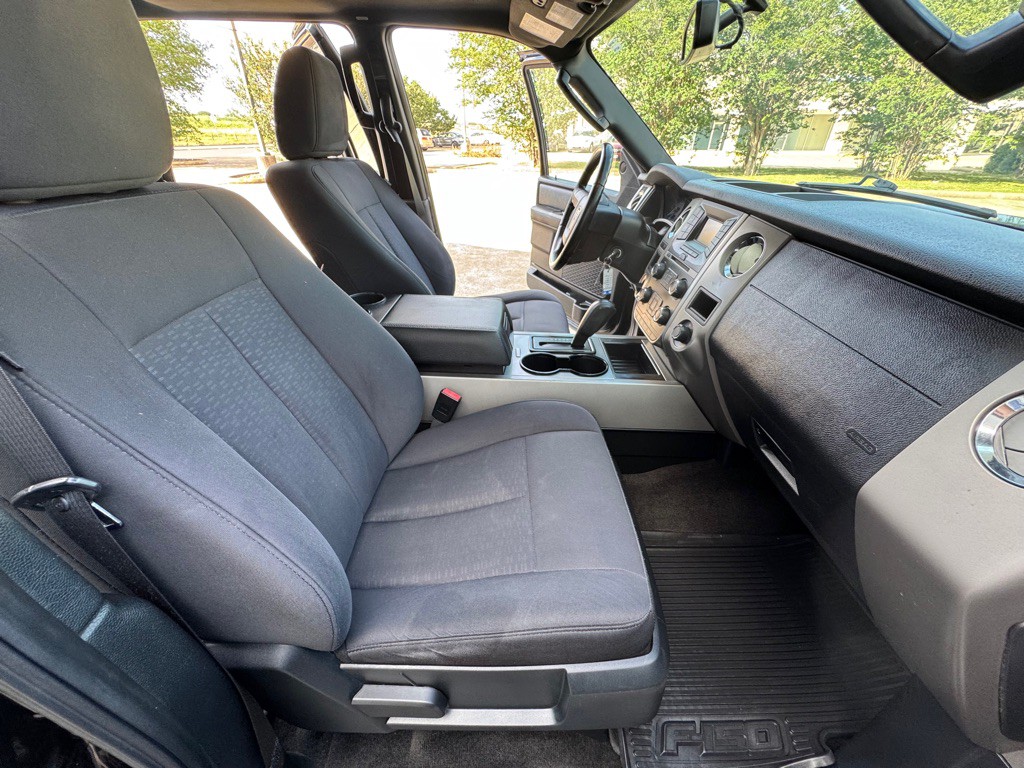 2017 Ford Expedition Image 12