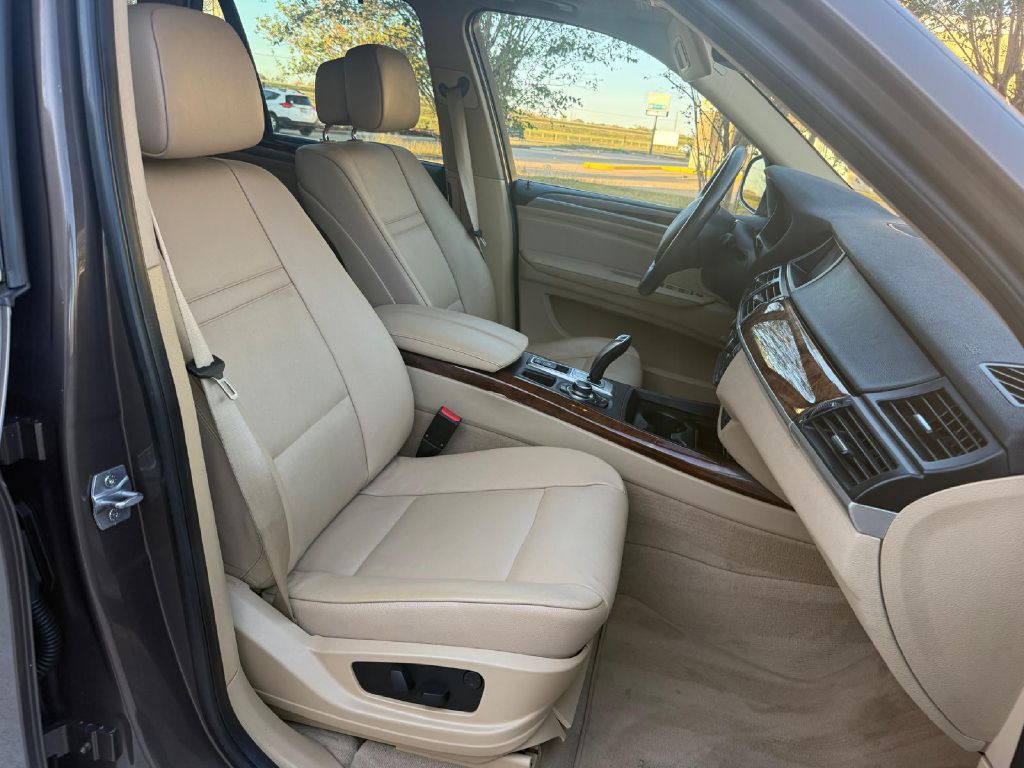 2013 BMW X5 Image 12
