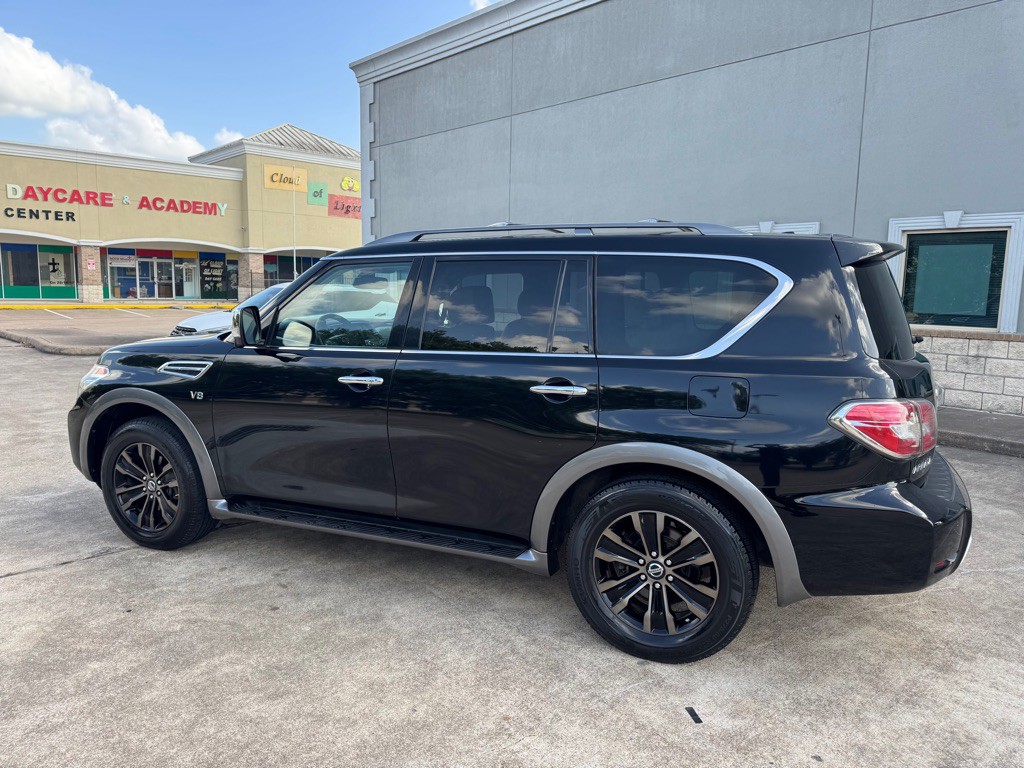 2017 Nissan Armada Image 7