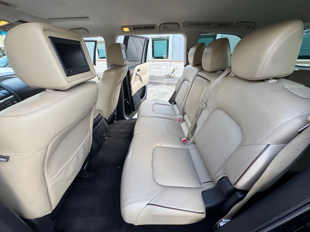 2017 Nissan Armada Image 9