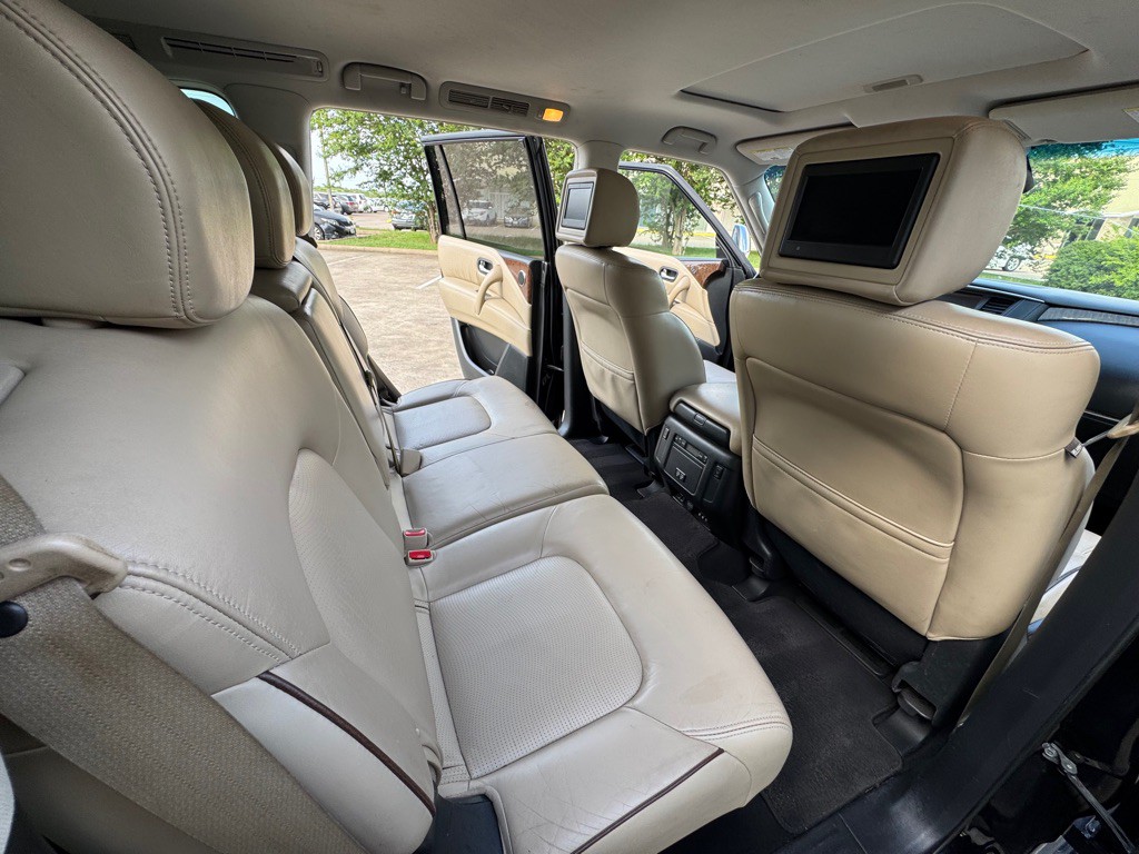 2017 Nissan Armada Image 11