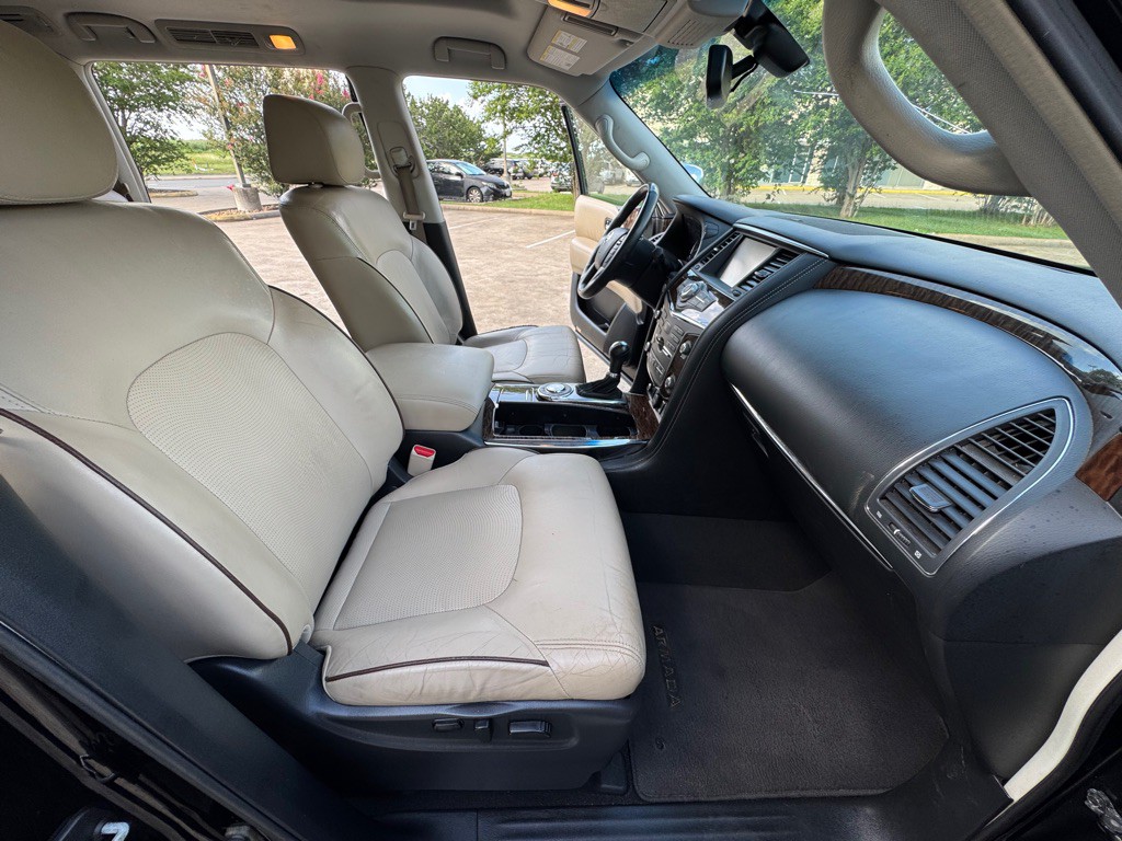 2017 Nissan Armada Image 12