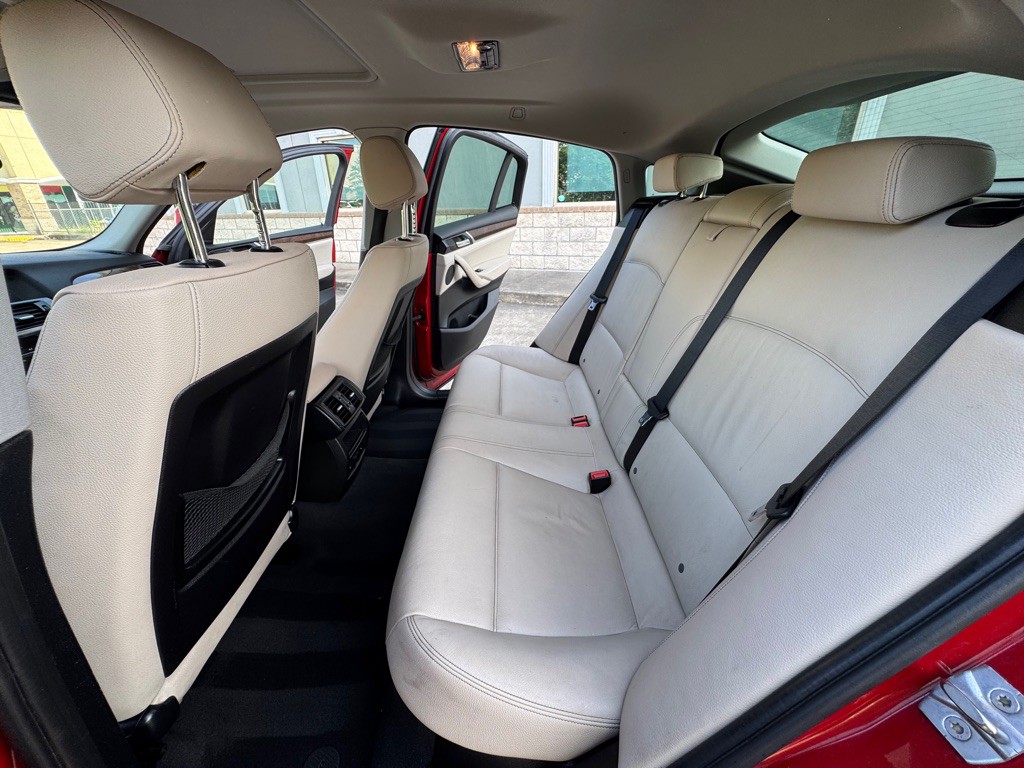 2016 BMW X4 Image 9