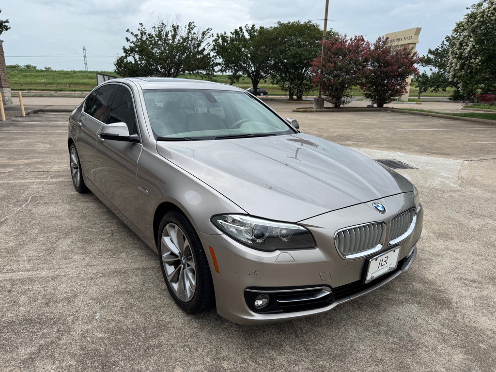 2014 BMW 5 Series Image 2
