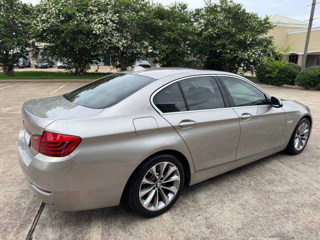 2014 BMW 5 Series Image 4