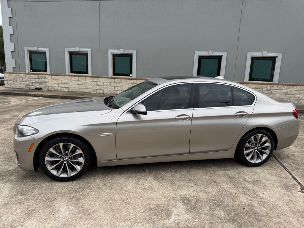 2014 BMW 5 Series Image 8