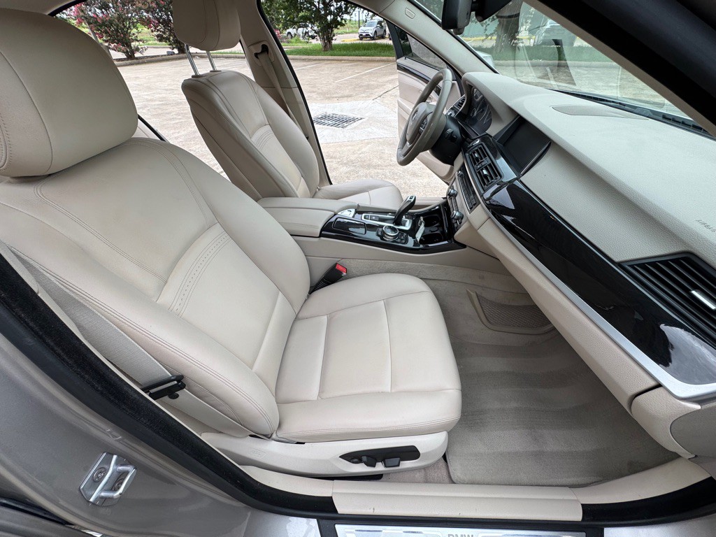 2014 BMW 5 Series Image 12