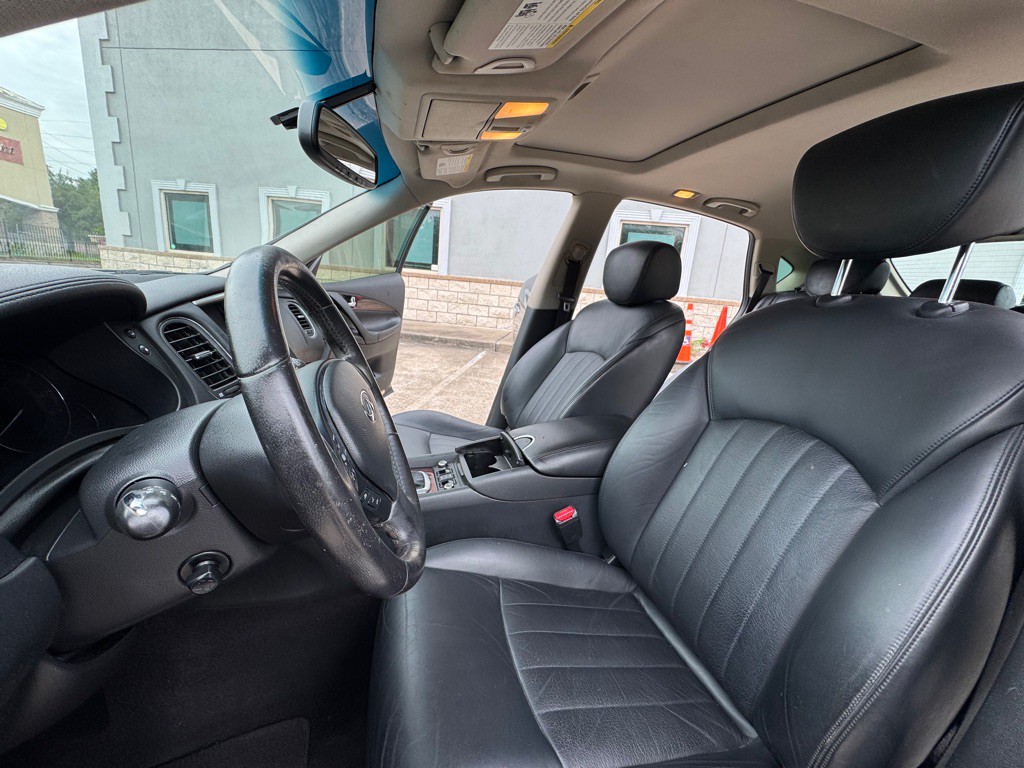 2017 INFINITI QX50 Image 9