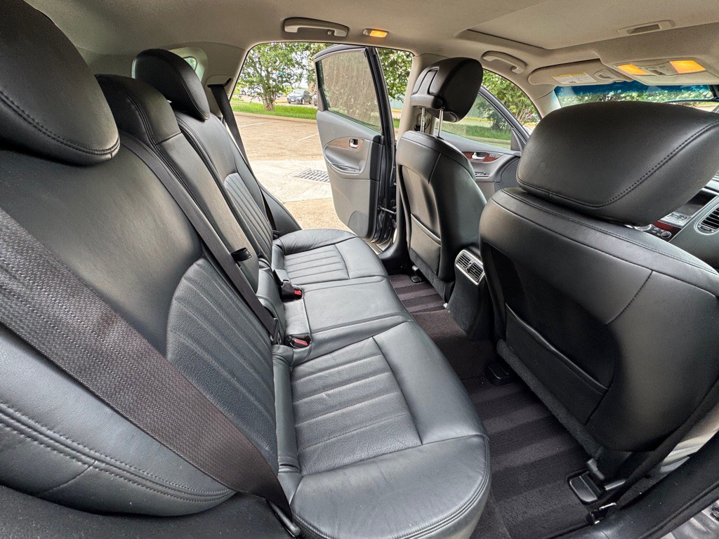 2017 INFINITI QX50 Image 11