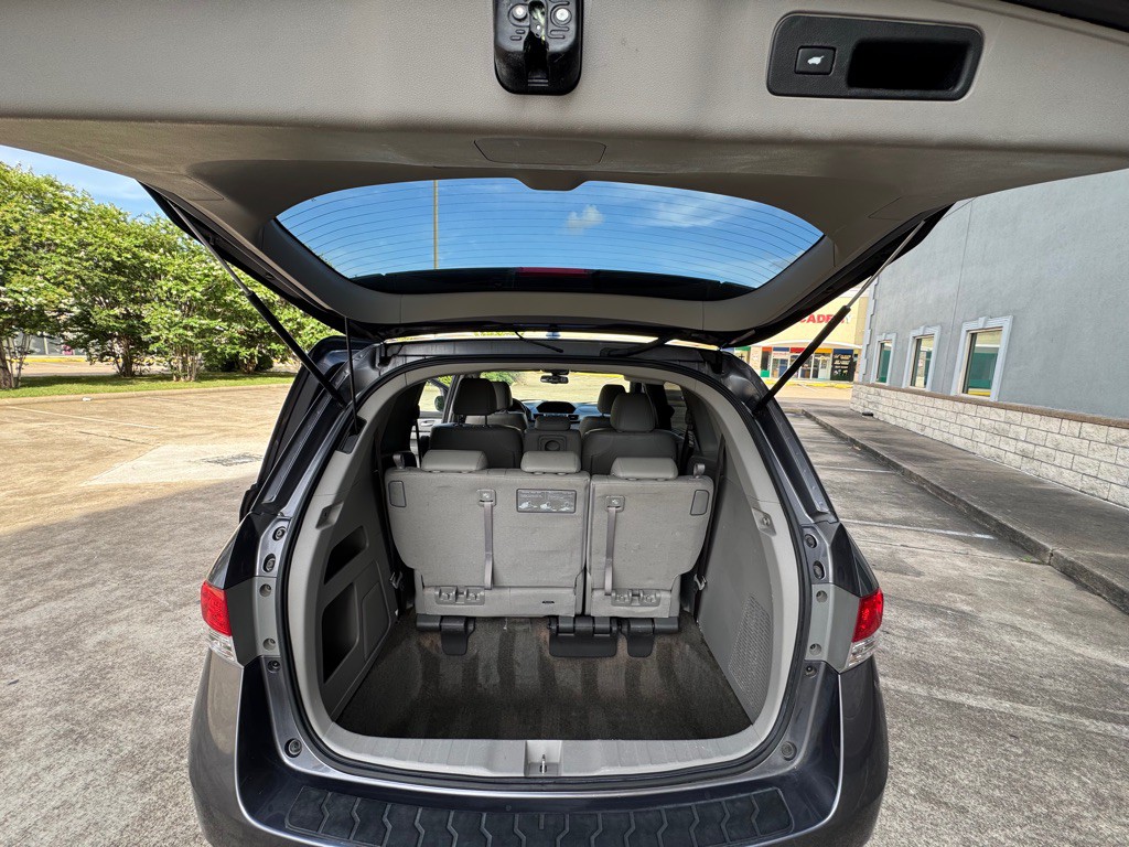 2016 Honda Odyssey Image 14