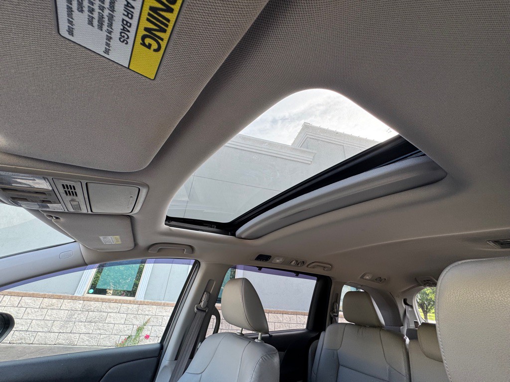2016 Honda Odyssey Image 20