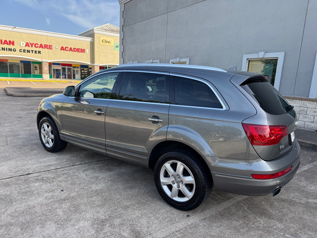 2015 Audi Q7 Image 7