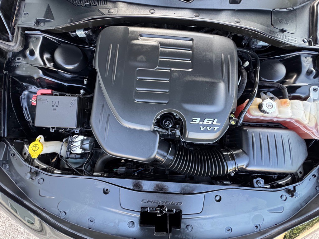 2016 Dodge Charger Image 13