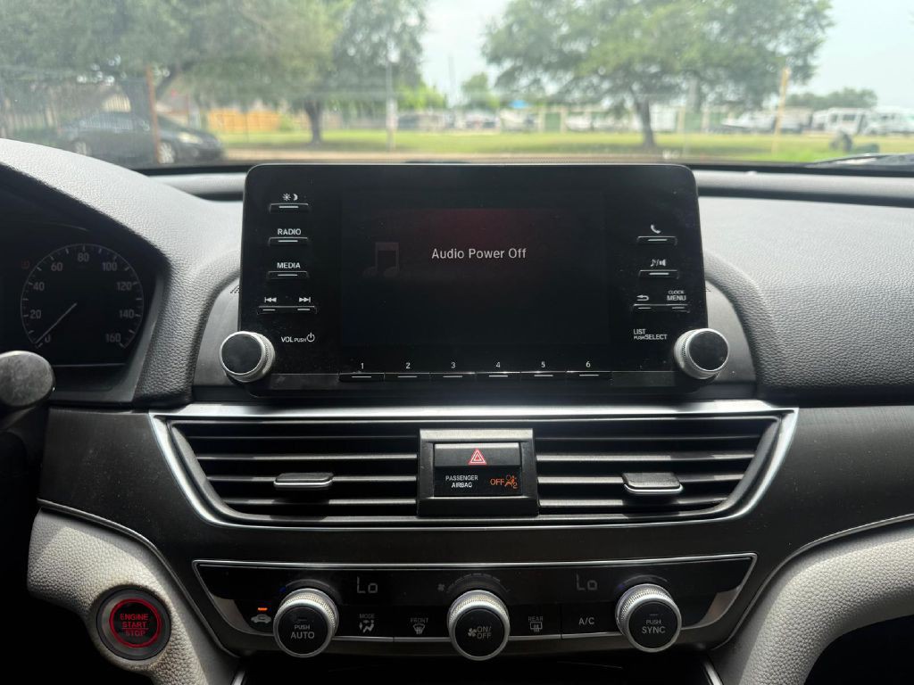 2018 Honda Accord Image 14