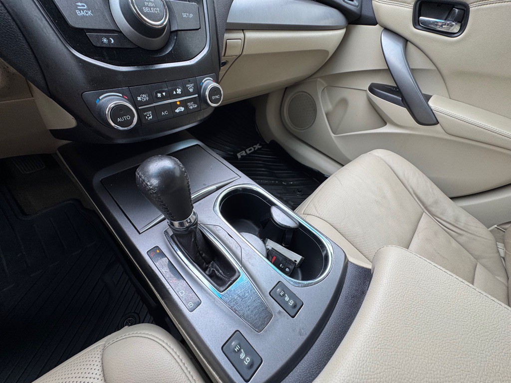 2015 Acura RDX Image 18