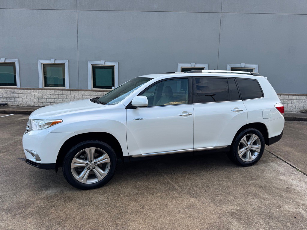 2013 Toyota Highlander Image 8