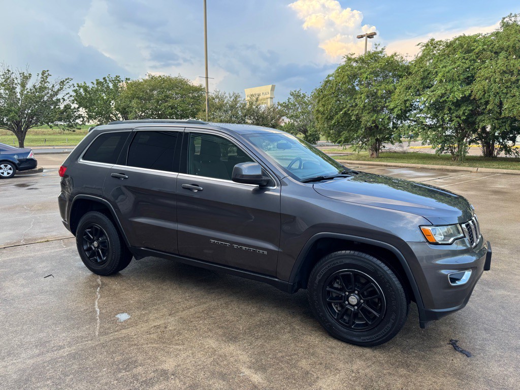 2018 Jeep Grand Cherokee Image 3