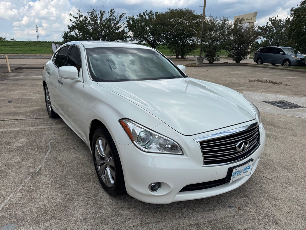 2013 INFINITI M37 Image 2