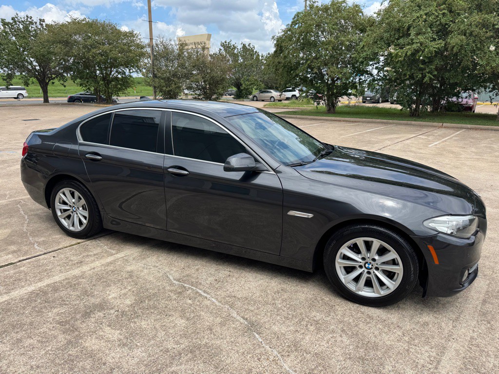 2015 BMW 5 Series Image 3