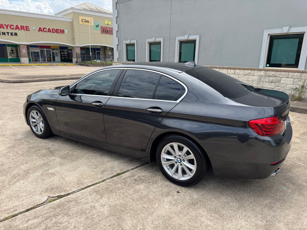 2015 BMW 5 Series Image 7