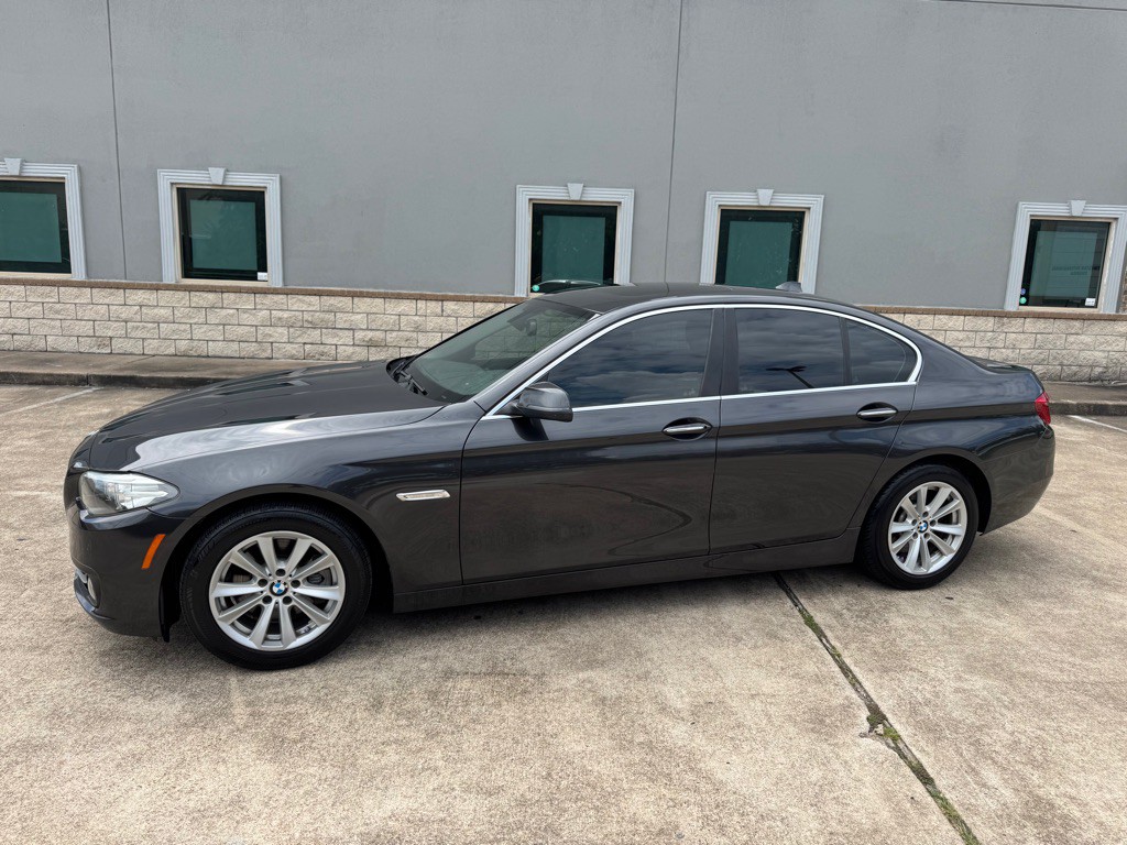 2015 BMW 5 Series Image 8