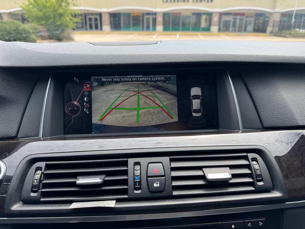 2015 BMW 5 Series Image 18