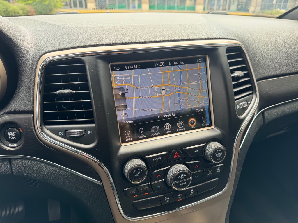 2014 Jeep Grand Cherokee Image 17