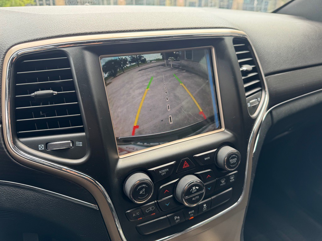 2014 Jeep Grand Cherokee Image 18