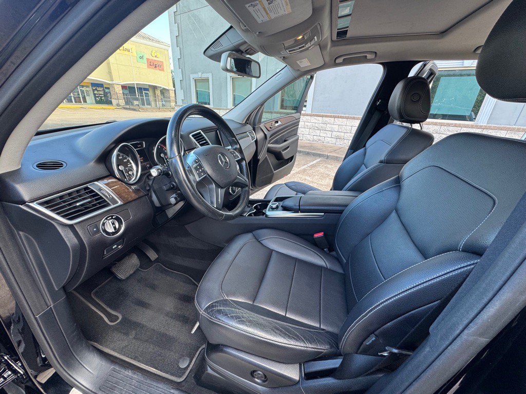 2015 Mercedes-Benz M-Class Image 9